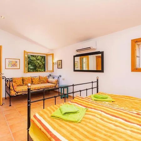 Son Pi Villa *