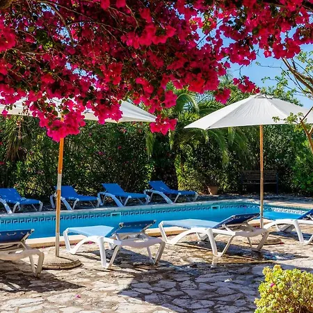 Son Pi Villa *